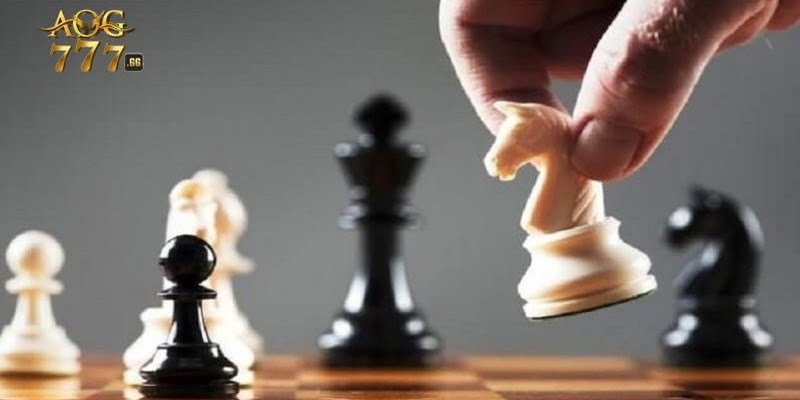 Nên nghĩ trước hẳn 4, 5 nước đi